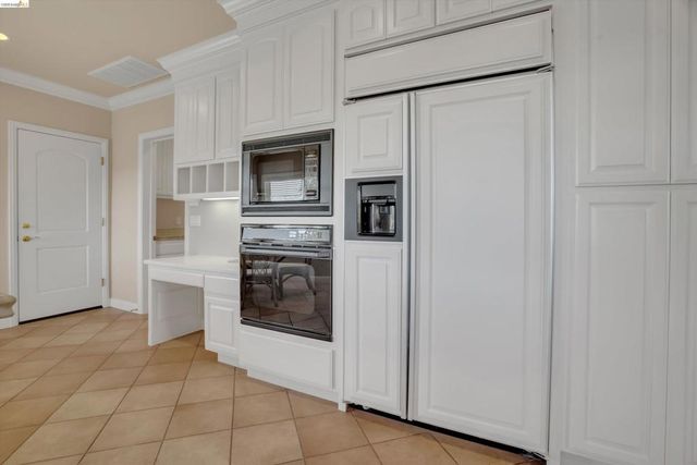 5885 Bruce Dr, Danville, CA 94506