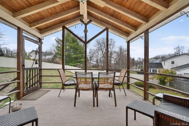 10 Sloane Court, Stony Point, NY 10980