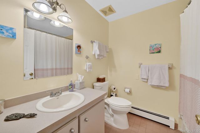 10 Sloane Court, Stony Point, NY 10980