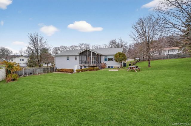 10 Sloane Court, Stony Point, NY 10980