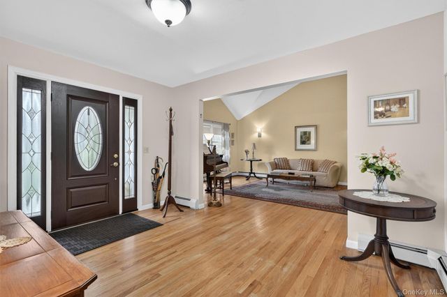 10 Sloane Court, Stony Point, NY 10980