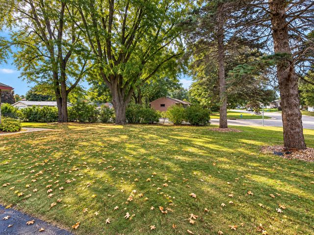 20480 Idalia Avenue, Lakeville, MN 55044