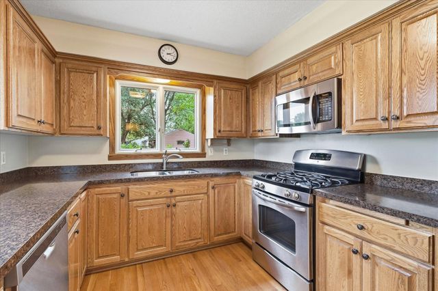 20480 Idalia Avenue, Lakeville, MN 55044
