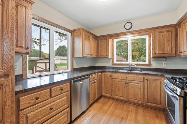 20480 Idalia Avenue, Lakeville, MN 55044