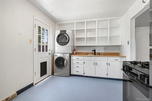 920 Newton Street, Denver, CO 80204