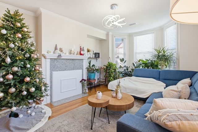 408 Seaver St 2, Boston, MA 02121