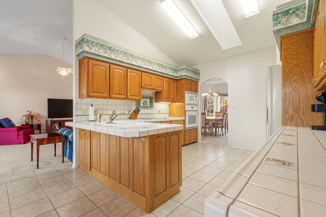 20 Hanares Lane, Hot Springs Village, AR 71909