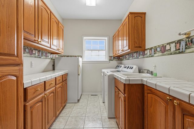 20 Hanares Lane, Hot Springs Village, AR 71909