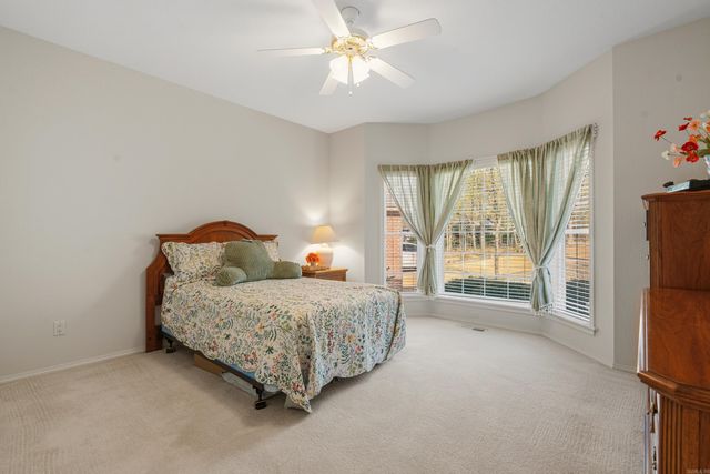 20 Hanares Lane, Hot Springs Village, AR 71909