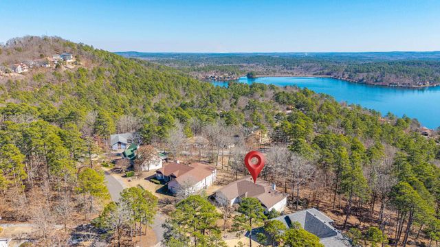 20 Hanares Lane, Hot Springs Village, AR 71909