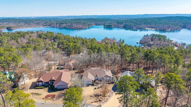 20 Hanares Lane, Hot Springs Village, AR 71909
