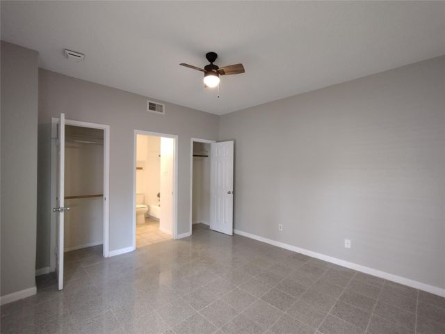 10855 Meadowglen Lane 601, Houston, TX 77042