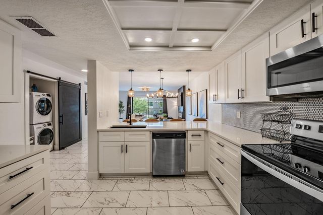 2651 MICHAEL PLACE 102, Dunedin, FL 34698