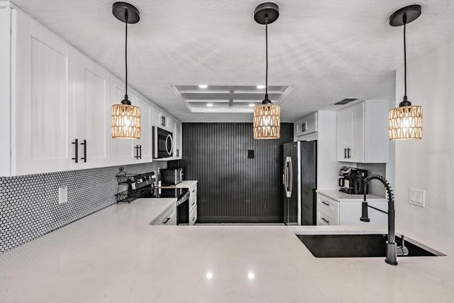 2651 MICHAEL PLACE 102, Dunedin, FL 34698