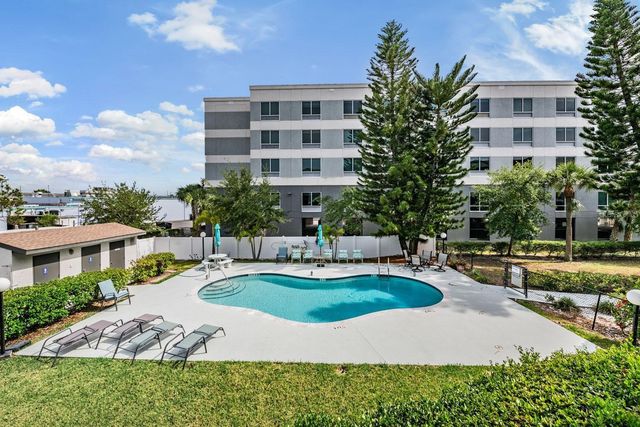 2651 MICHAEL PLACE 102, Dunedin, FL 34698