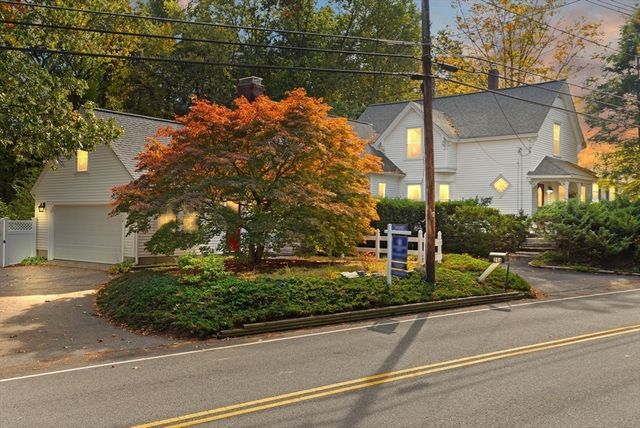 214 Graniteville Rd, Chelmsford, MA 01824