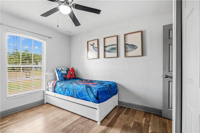 2011 NE 35th ST, Cape Coral, FL 33909