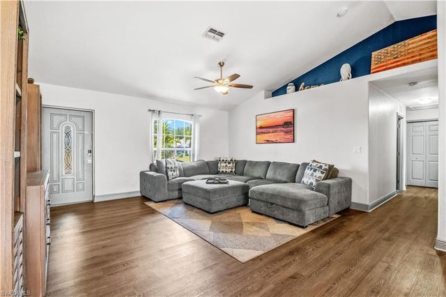 2011 NE 35th ST, Cape Coral, FL 33909