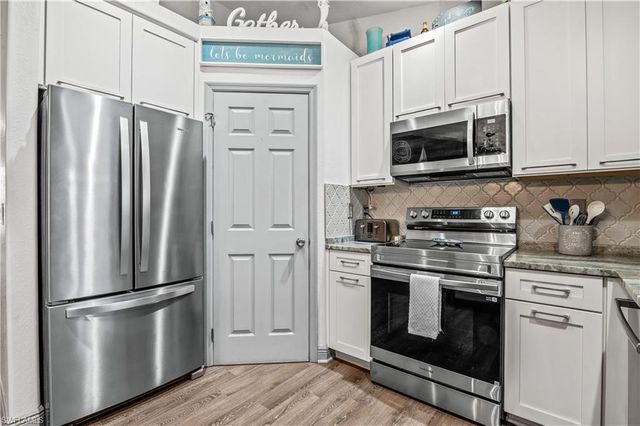 2011 NE 35th ST, Cape Coral, FL 33909