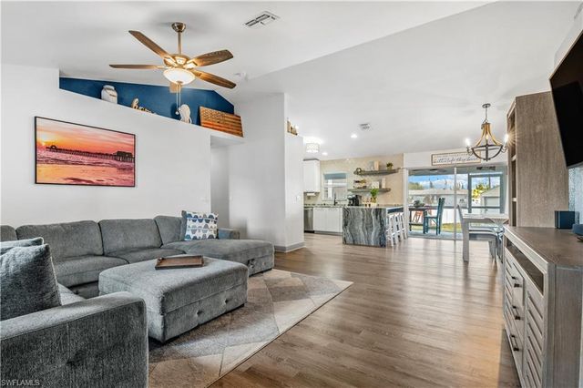 2011 NE 35th ST, Cape Coral, FL 33909