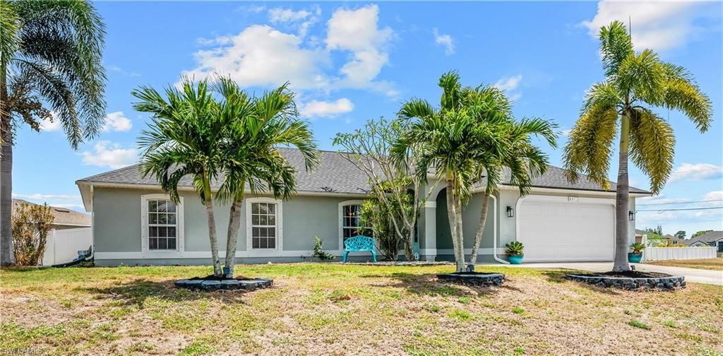 2011 NE 35th ST, Cape Coral, FL 33909