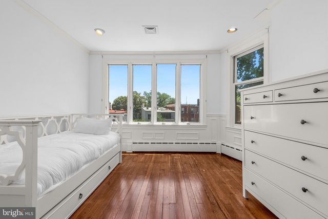 3044 CAMBRIDGE PL NW, Washington, DC 20007