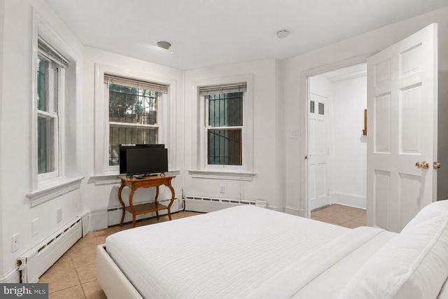 3044 CAMBRIDGE PL NW, Washington, DC 20007