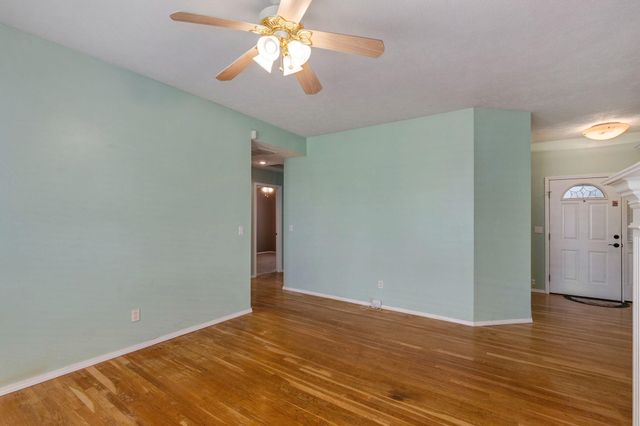 442 S Yellowwood Drive, Springfield, MO 65809