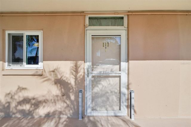 1847 SHORE DRIVE S 117, South Pasadena, FL 33707