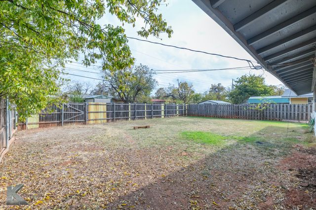 1025 Fannin Street, Abilene, TX 79603