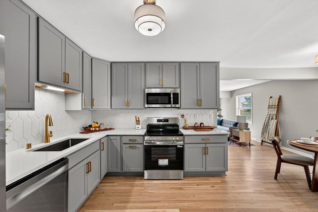 2965 124th STREET, Brookfield, WI 53005
