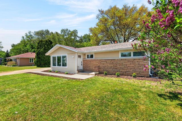 2965 124th STREET, Brookfield, WI 53005