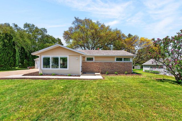 2965 124th STREET, Brookfield, WI 53005