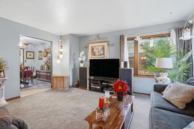 2709 CAMERON DR, Rapid City, SD 57702