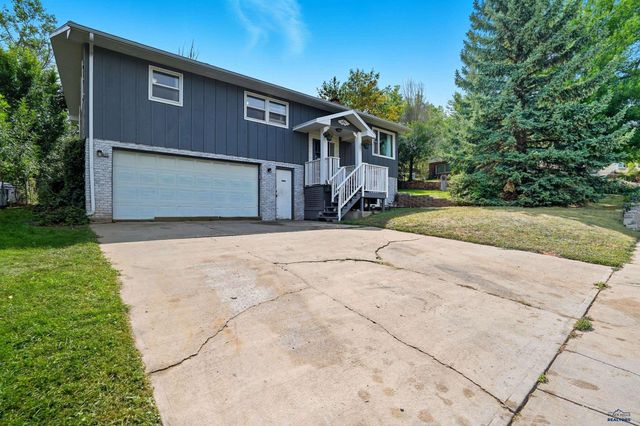 2709 CAMERON DR, Rapid City, SD 57702