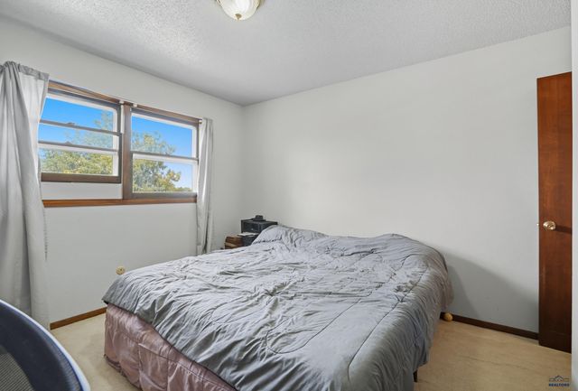 2709 CAMERON DR, Rapid City, SD 57702