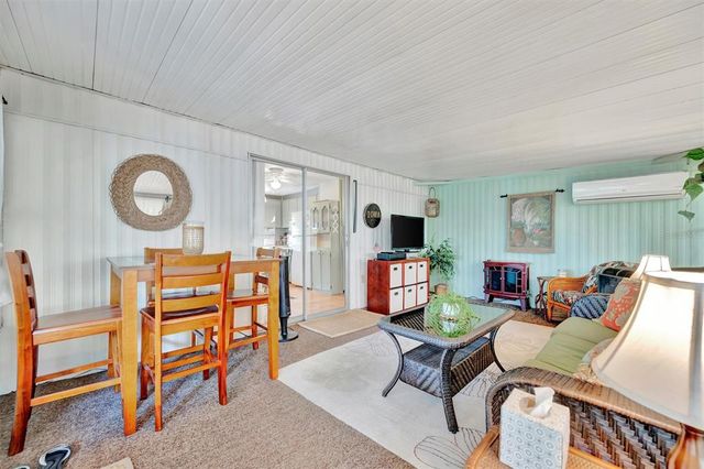 123 SAINT KITTS WAY, Apollo Beach, FL 33572