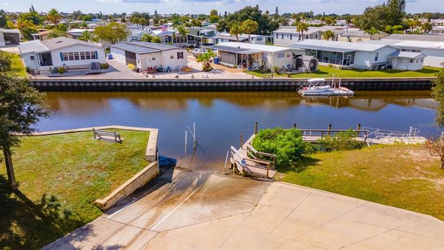123 SAINT KITTS WAY, Apollo Beach, FL 33572