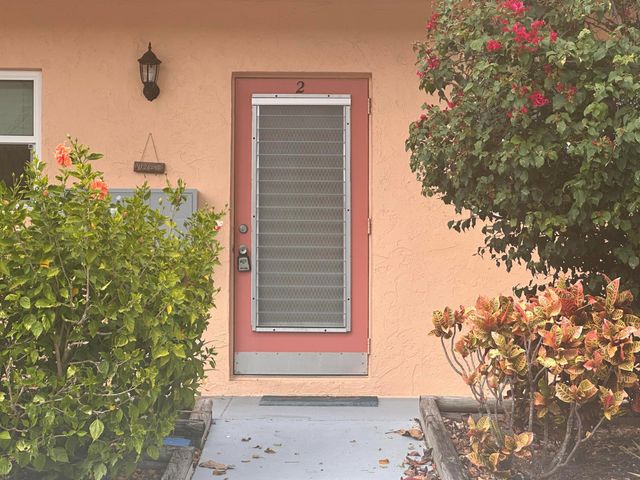 2950 SE Ocean Boulevard 18-2, Stuart, FL 34996