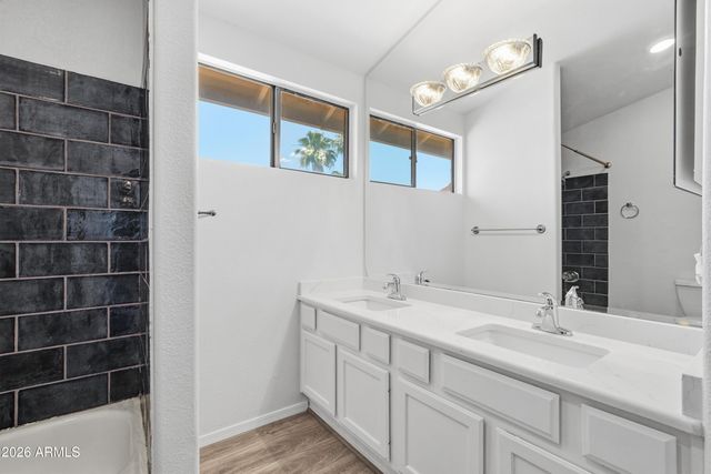 19034 N 74TH Avenue, Glendale, AZ 85308