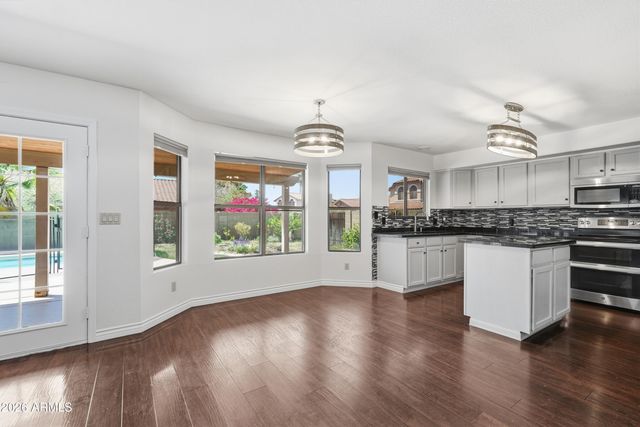 19034 N 74TH Avenue, Glendale, AZ 85308