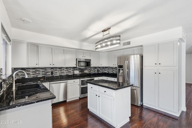 19034 N 74TH Avenue, Glendale, AZ 85308