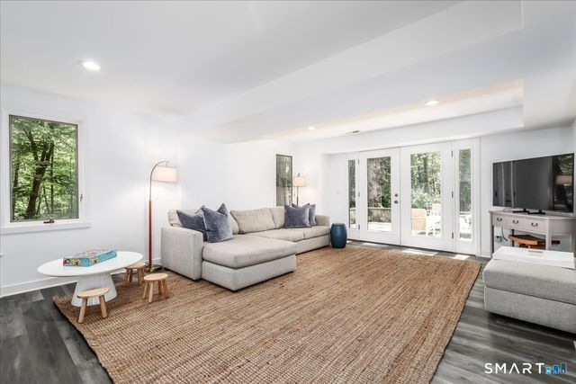 256 Wilton Road East, Ridgefield, CT 06877