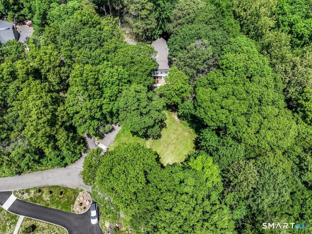 256 Wilton Road East, Ridgefield, CT 06877