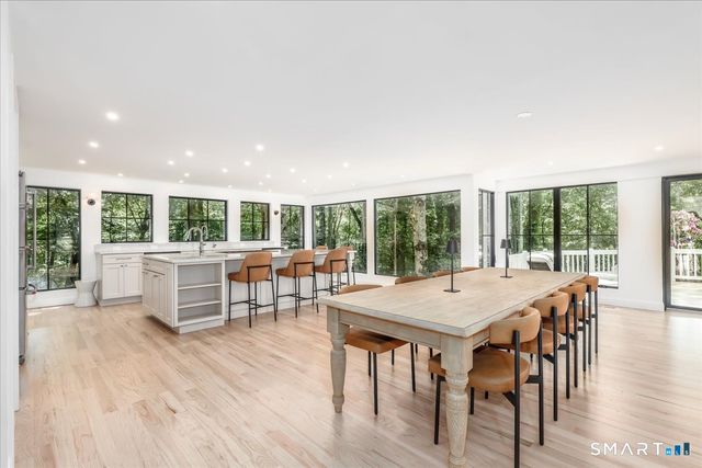 256 Wilton Road East, Ridgefield, CT 06877