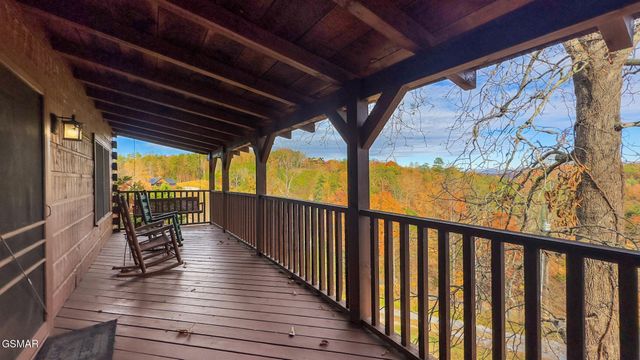 1086 Sharp Hollow Road, Sevierville, TN 37862