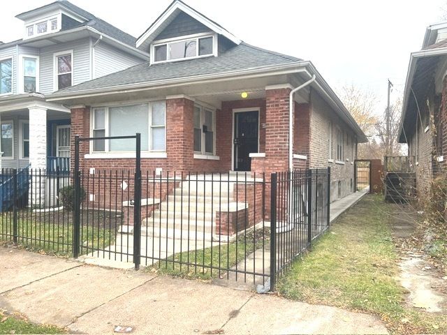 11416 S King Drive, Chicago, IL 60628
