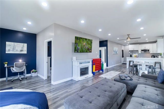 66 W Peoria St, Pasadena, CA 91103