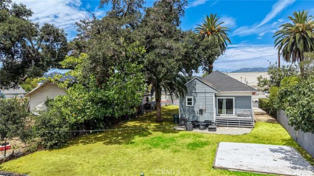 66 W Peoria St, Pasadena, CA 91103