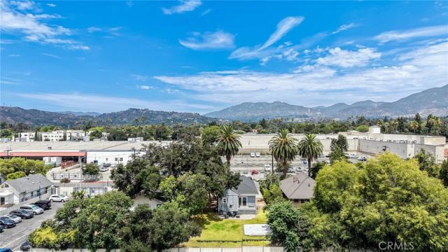 66 W Peoria St, Pasadena, CA 91103